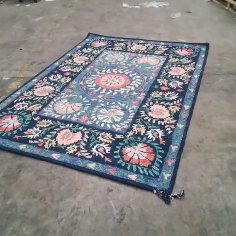 QUALITY DESIGNER AREA RUG - APPROXIMATELY 240X160CM