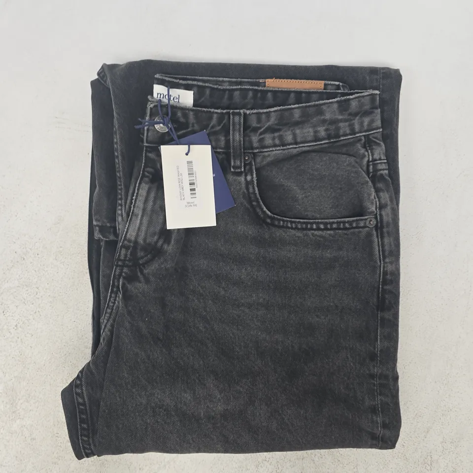 HOTEL ROOMY LOW RISE JEANS IN WASHED BLACK GREY SIZE 32/30