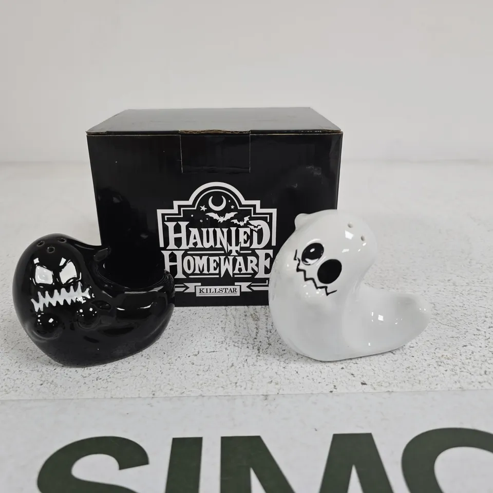 LOT OF 24 BRAND NEW KILLSTAR BOO EKK SALT & PEPPER SHAKERS