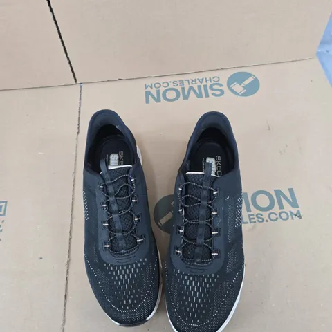 SKECHERS SLIP-INS KNIT TRAINERS – MEN'S, UK 7 (US 10), BLACK