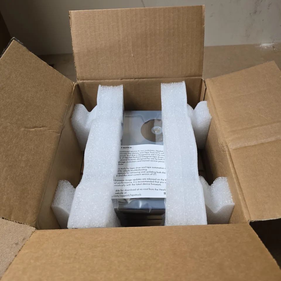 HEWLETT PACKARD SPS TAPE DRIVE: LTO-7 ULTRIUM INTERNAL BOXED