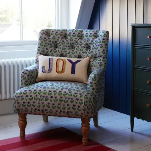 BOXED ARIANNA TULIP PRINT ARMCHAIR - NATURAL BLUE (1 BOX)