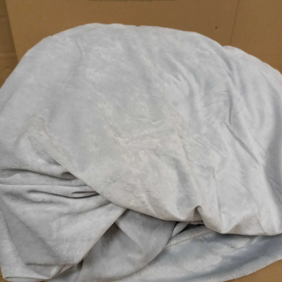 COZEE HOME CRUSHED VELVET AND VELVETSOFT DUVET SET