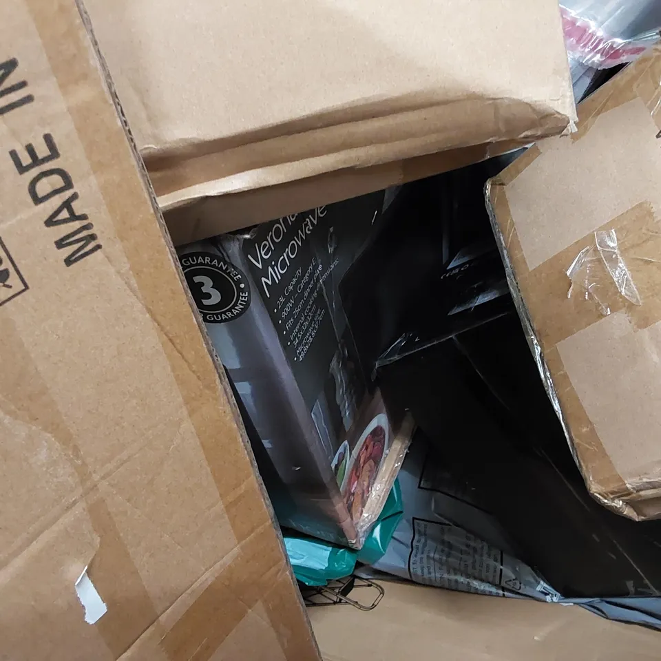 PALLET OF ASSORTED ITEMS INCLUDING: INSTANT POT MULTI-COOKER + AIRFRYER, DIGITAL MICROWAVE, ELECTRIC CLOTHES DRYER, STELLAR 3 PIECE STAINLESS STEEL SAUCEPAN SET, SENQI BIKE HANDLEBAR 