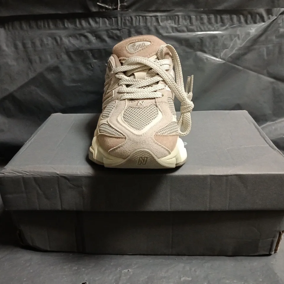 BOXED PAIR OF NEW BALANCE 9060 TRAINERS IN BROWN/MULTI SIZE UK 5.5