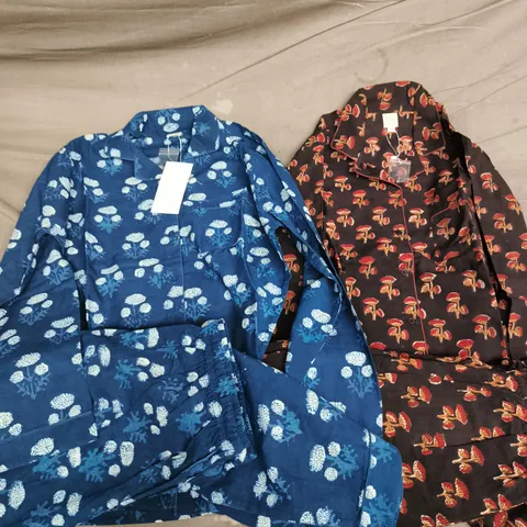 APPROXIMATELY 20 ASSORTED FLORAL SHIRT & BOTTOMS SETS IN VARIOUS COLOURS & SIZES - COLLECTION ONLY