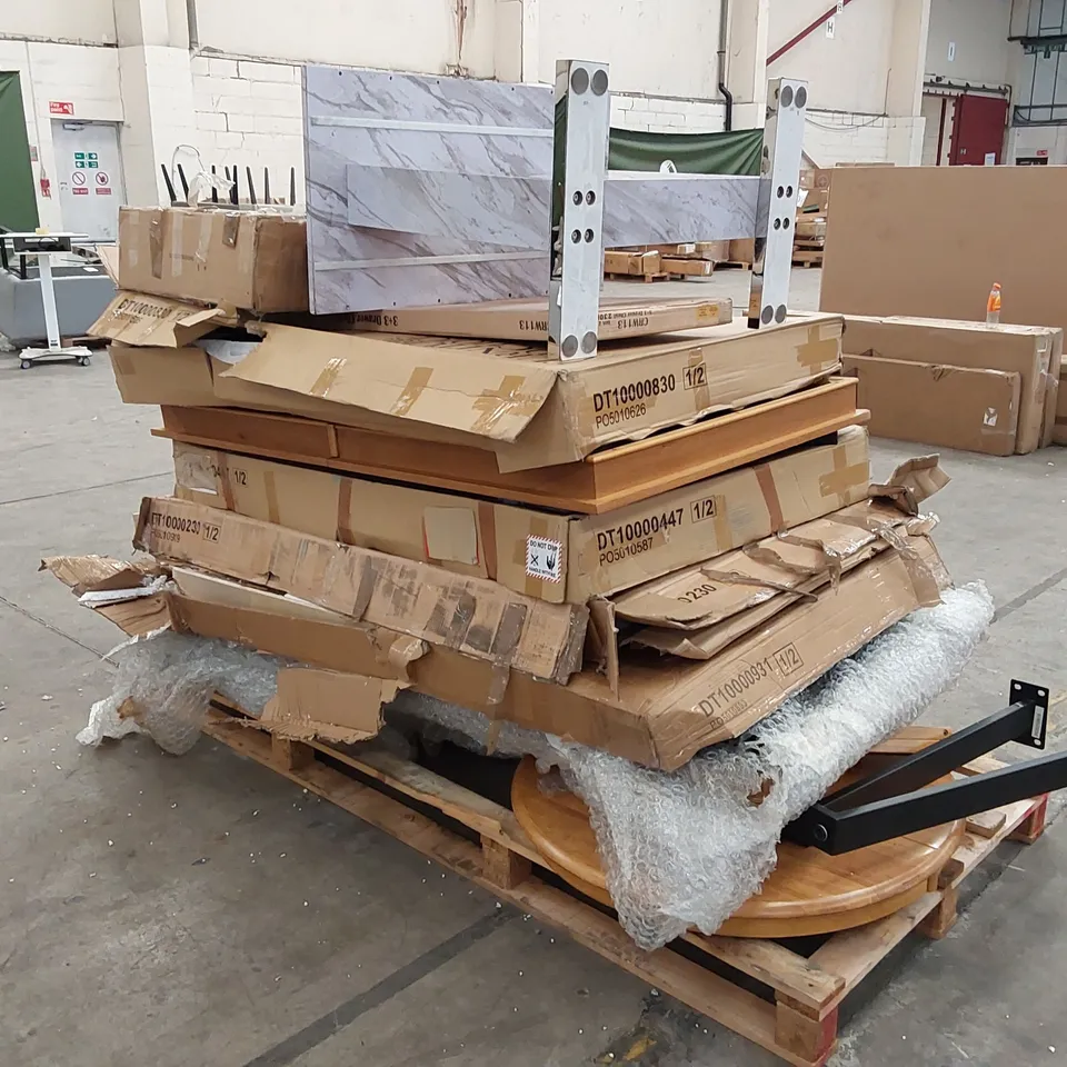 PALLET OF ASSORTED FURNITURE PARTS INCLUDING MOSTLY TABLE PARTS