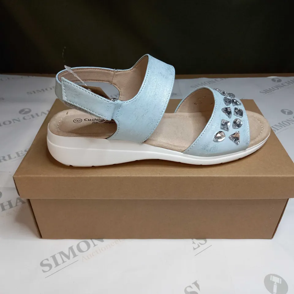 BOXED PAIR OF CUSHION WALK JEWELLED SANDALS IN SILVER - SIZE 6