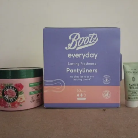 BOX OF APPROXIMATELY 15 ASSORTED COSMETIC ITEMS TO INCLUDE L'OCCITANE, HERBAL ESSENCES, ETC - COLLECTION ONLY