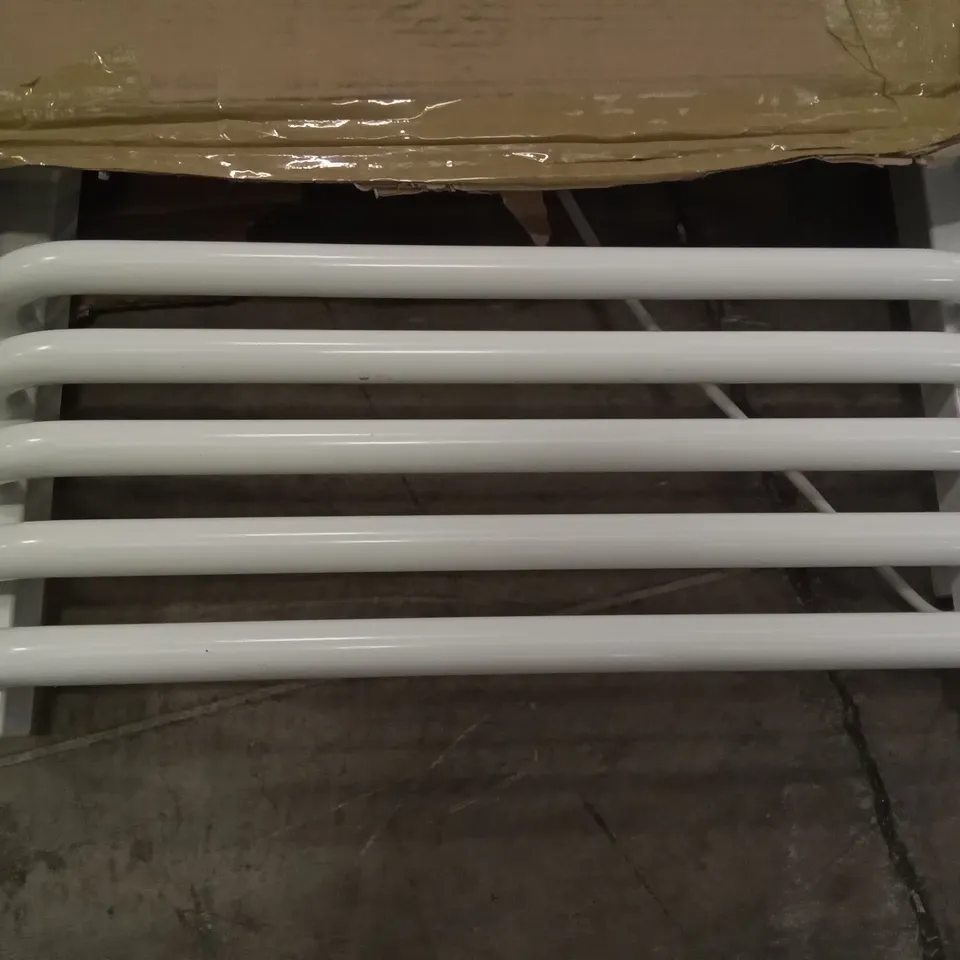 BOXED TERMA ALEX ONE ELECTRIC TOWEL RAIL - WHITE