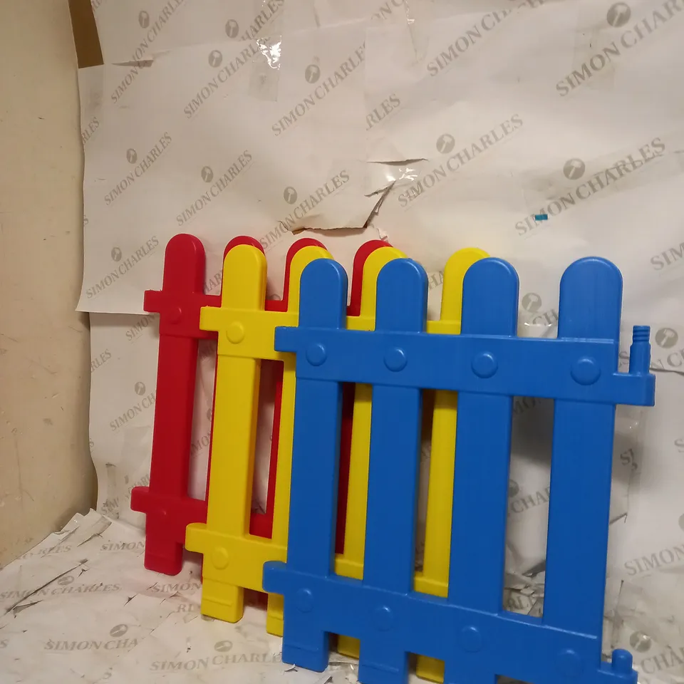 INDOOR & OUTDOOR PLAY FENCE  RRP £60