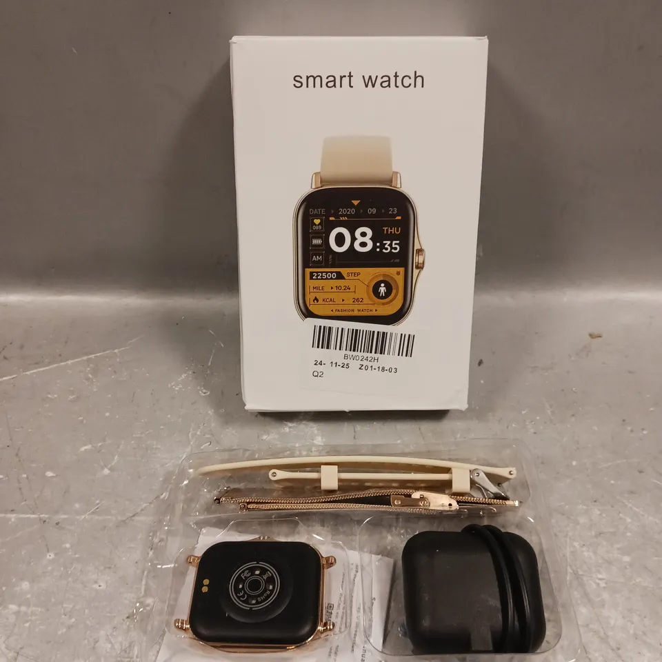 BOXED Q2 SMARTWATCH 