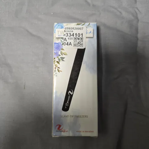 ZAYRAZ STYLE SLANT-TIP TWEEZERS – BLACK, NEW IN BOX APPROXIMATELY 4 PCS 