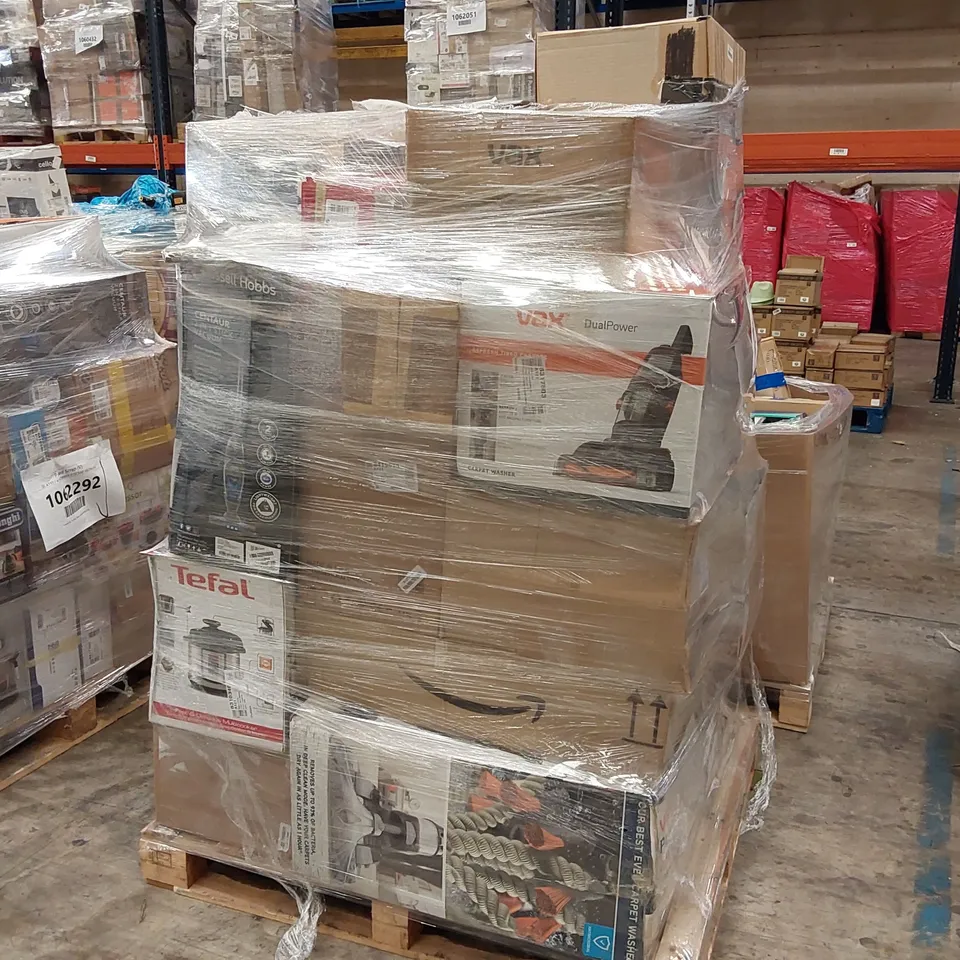 PALLET OF APPROXIMATELY 30 UNPROCESSED RAW RETURN HOUSEHOLD AND ELECTRICAL GOODS TO INCLUDE;