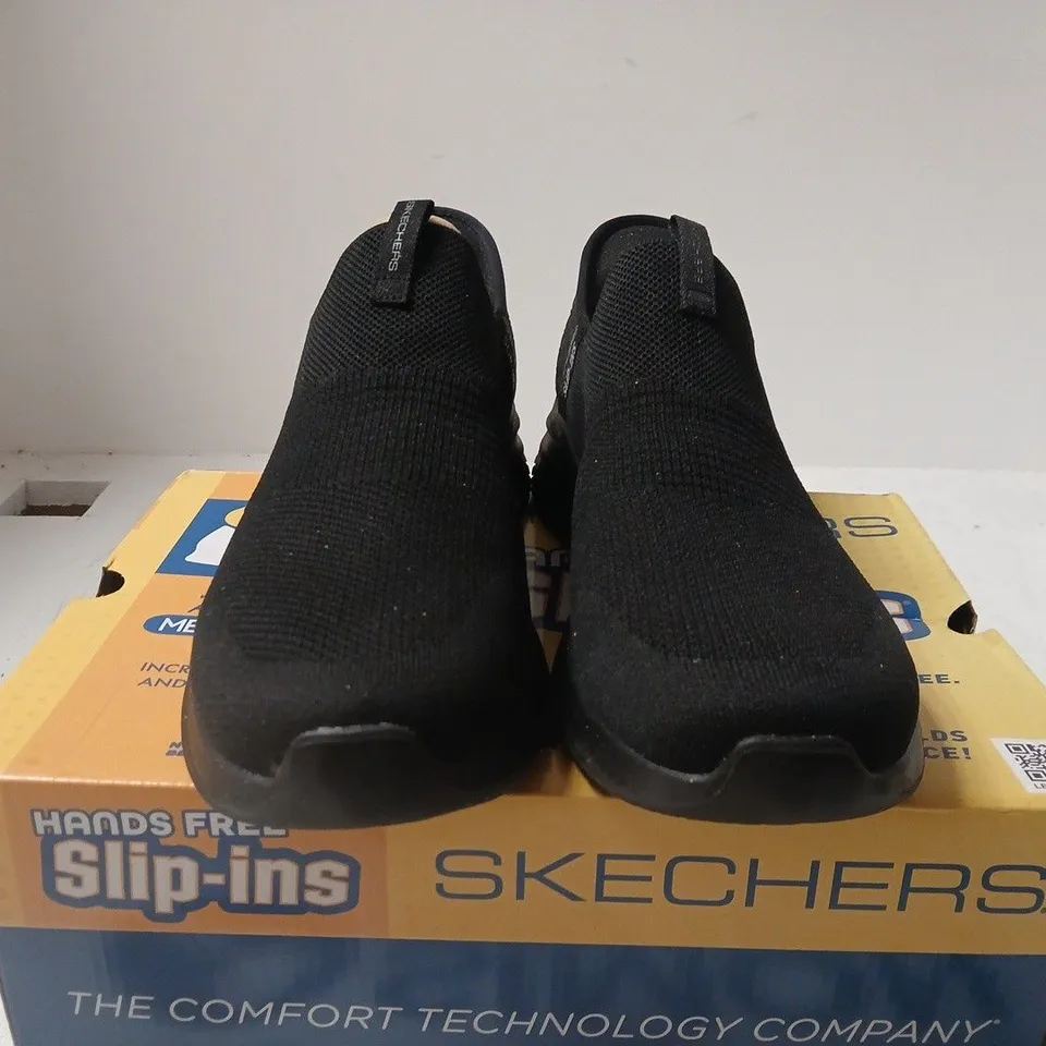 BOXED PAIR OF SKECHERS SLIP-INS MEN'S SLIP-ON SHOES - BLACK, UK 8