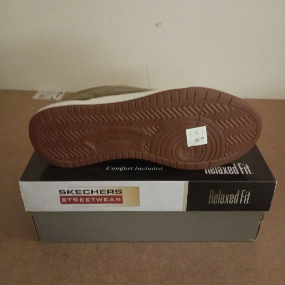 BOXED PAIR OF SKECHERS CORLISS DORSET TRAINERS IN TAUPE - UK 8