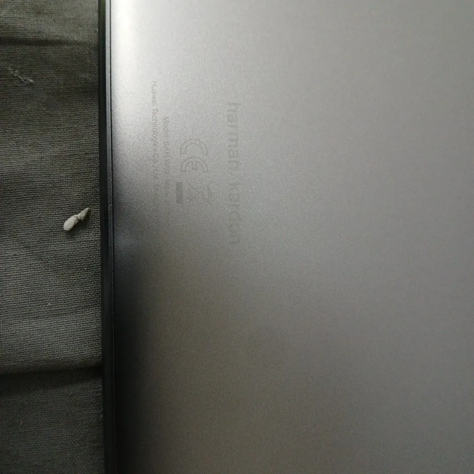 HUAWEI TABLET – BLACK-MODEL BAH-W09 - DOES NOT POWER ON 
