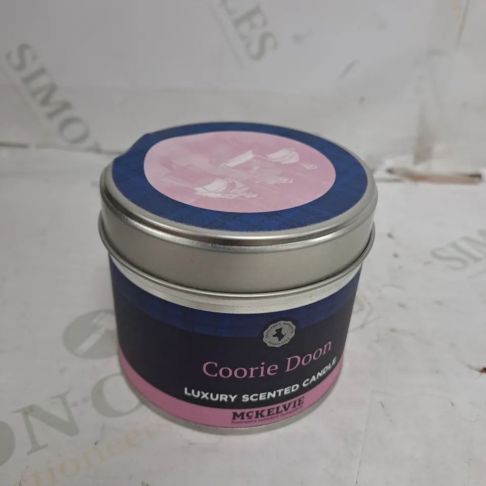 THE MCKELVIE CANDLE COMPANY DOLLY LUXURY SCENTED CANDLE 