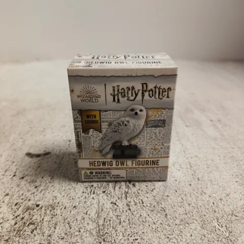 HARRY POTTER HEDWIG OWL FIGURINE – WIZARDING WORLD (BOXED)