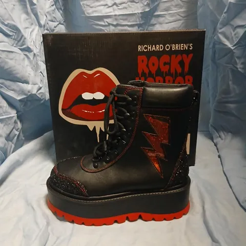 BOXED RICHARD O'BRIEN'S ROCKY HORROR SHOW X KOI THE TIME WARP PLATFORM BOOTS BLACK SIZE 3