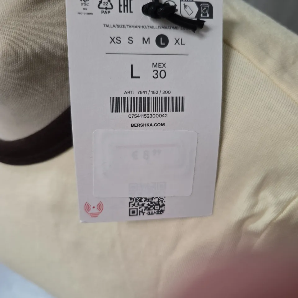 BERSHKA WOMEN'S BEIGE T-SHIRT WITH BLACK TRIM – SIZE L