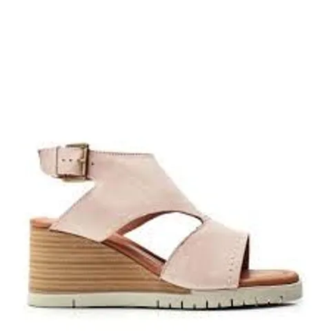 MODA IN PELLE PEYTON CAMEO LEATHER HIGH FRONT IBER WEDGE SANDALS SIZE 40