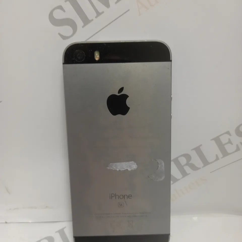 APPLE IPHONE SE SMARTPHONE 