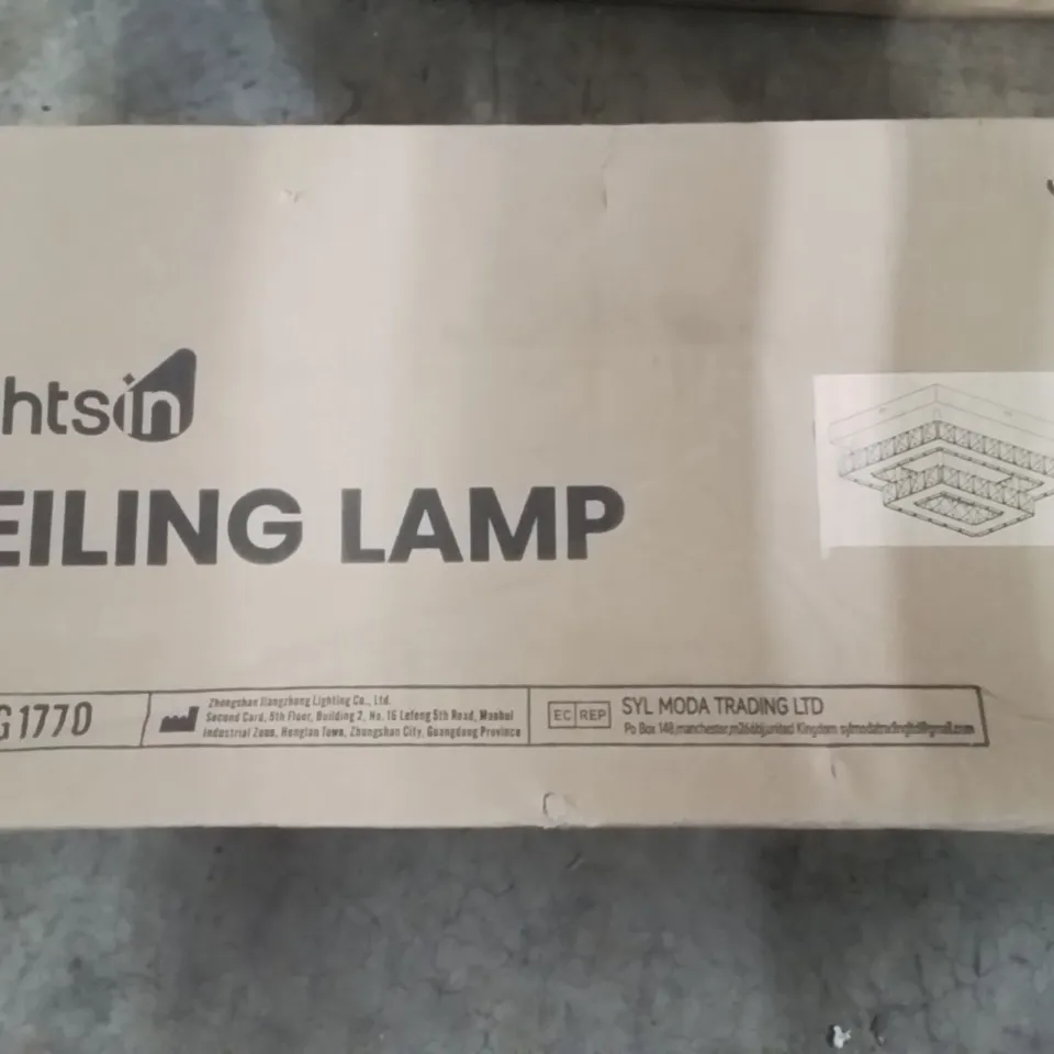 BOXED LIGHTS IN CEILING LAMP 