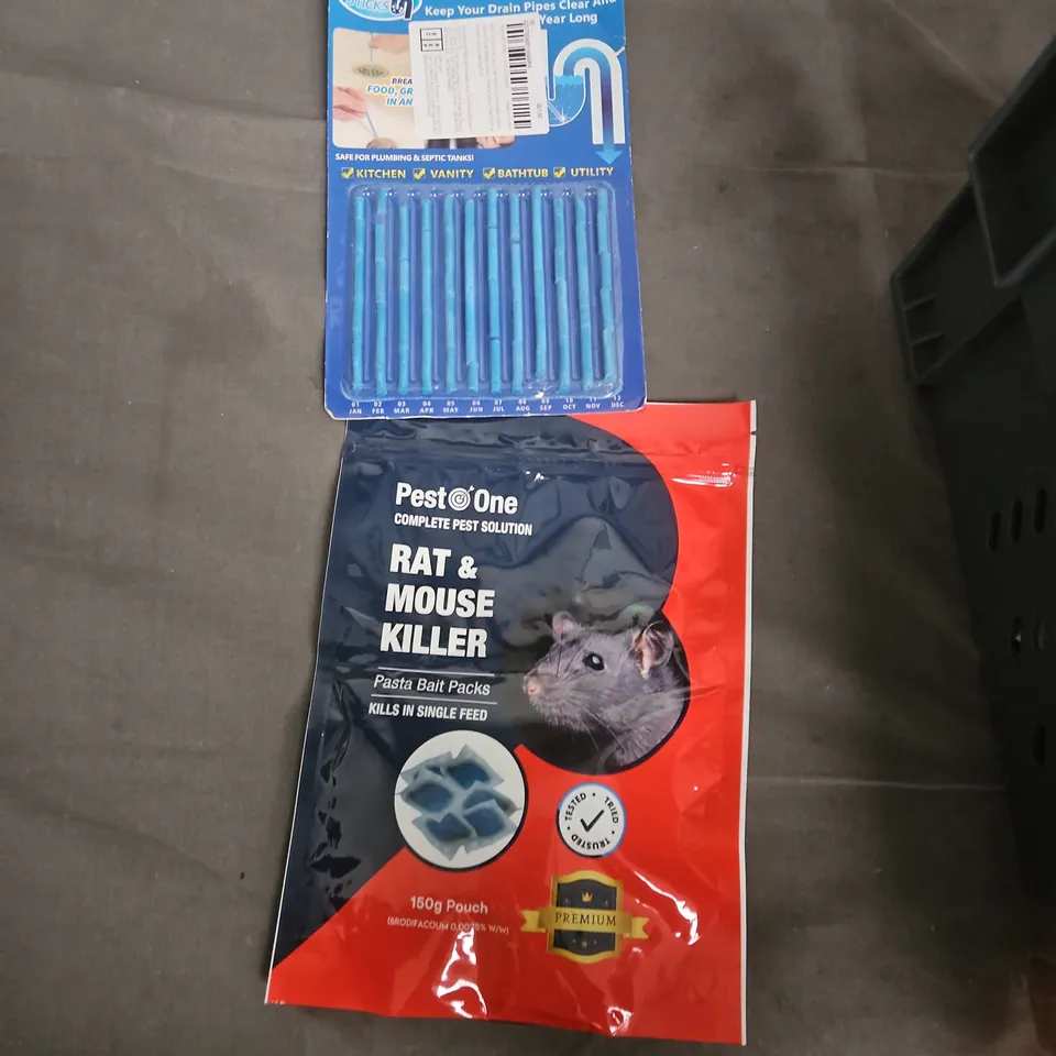 APPROXIMATELY 15 ASSORTED HOUSEHOLD ITEMS TO INCLUDE RAT AND MOUSE KILLER, SANISTICKS , ETC 