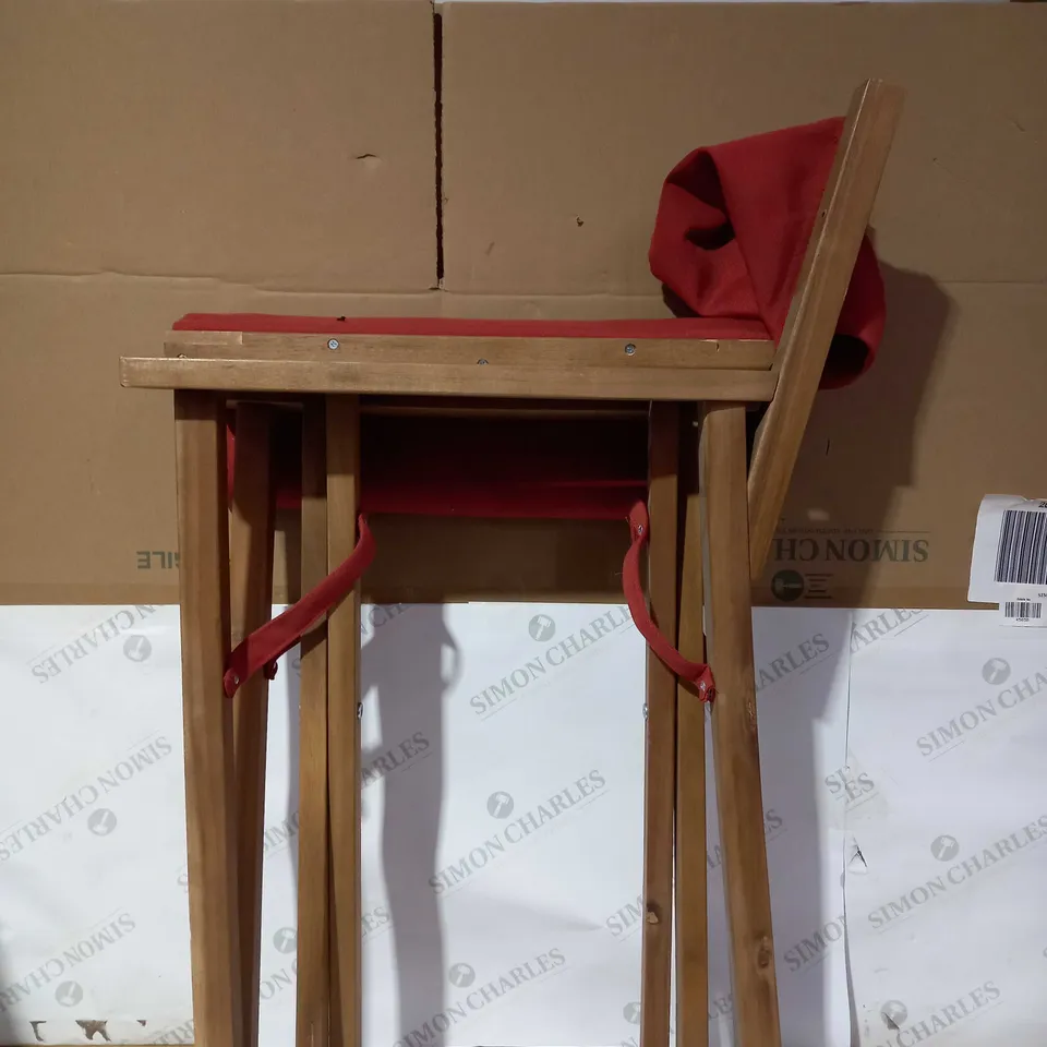 WOODEN EFFECT FOLDING CHAIR - RED