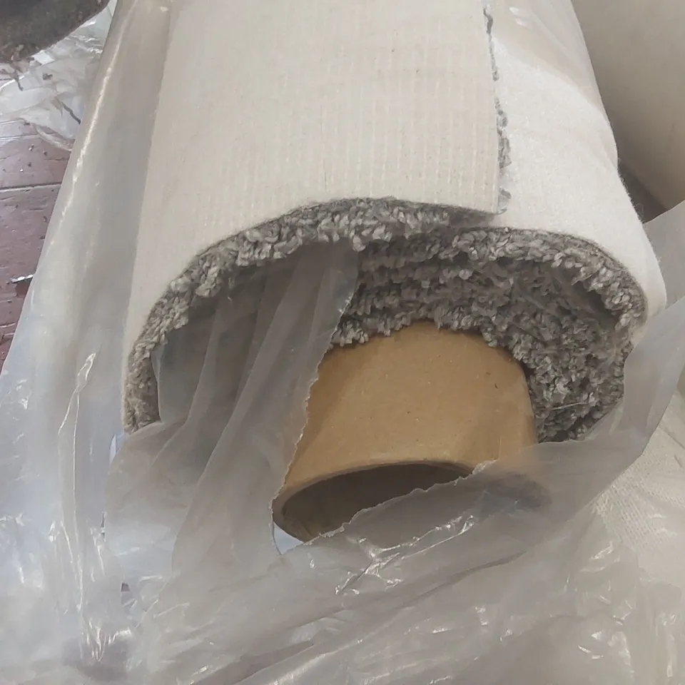 ROLL OF QUALITY SICILLA SILVER GREY CARPET - APPROXIMATELY 2.3 x 4m