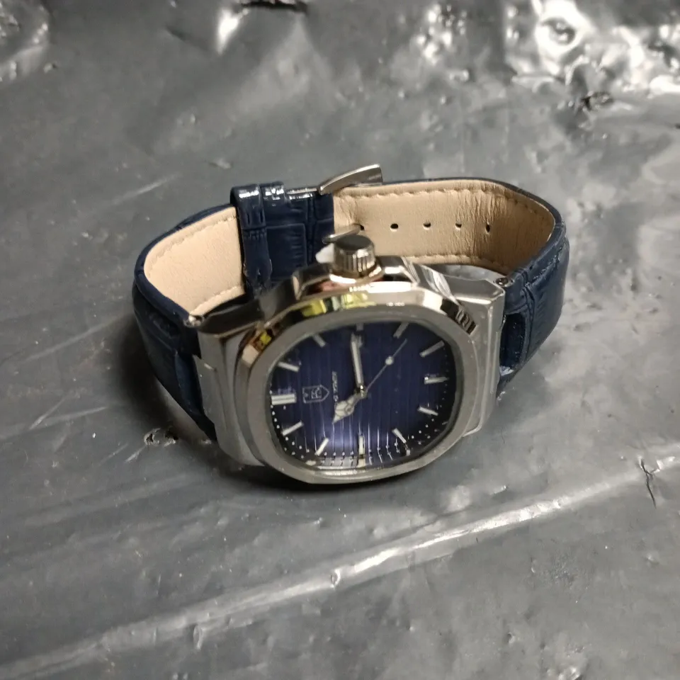 MENS FRANK SCHMIDT WATCH – TEXTURED DIAL WITH DATE – LEATHER STRAP