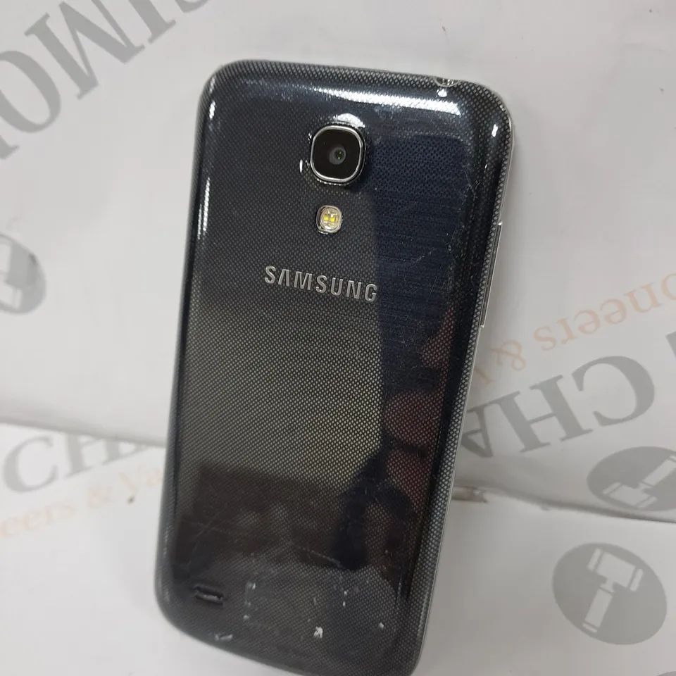 SAMSUNG GALAXY S4 SMARTPHONE