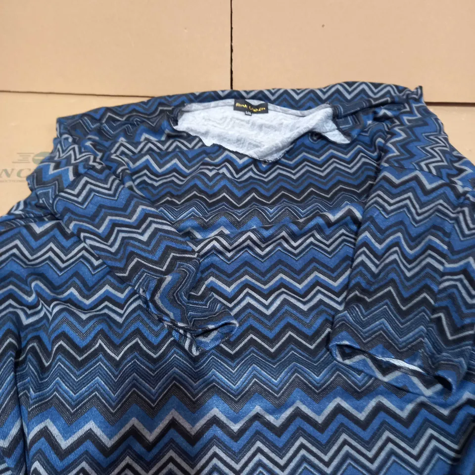 LOT OF APPROXIMATELY 10 ASSORTED CLOTHING ITEMS IN VARIOUS SIZES TO INCLUDE FRANK USHER, WOMEN WITH CONTROL, SEASALT CORNWALL ETC