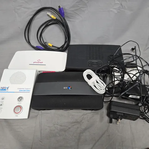 APPROXIMATELY 15 ASSORTED HOUSEHOLD ITEMS TO INCLUDE PLUSNET, BT SMART HUB AND CABLES