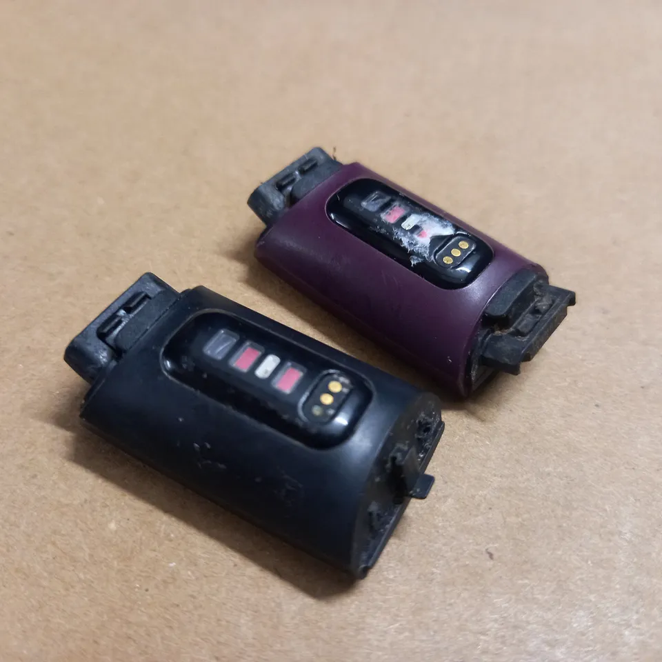 LOT OF 2 FITBIT ACTIVITY TRACKERS - BODIES ONLY