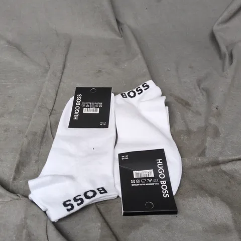 2 PAIRS OF HUGO BOSS WHITE SOCKS SIZE 40-46