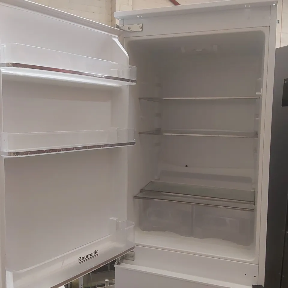 BAUMATIC BRCIF3050E 54CM WIDE FROST FREE INTEGRATED UPRIGHT FRIDGE FREEZER - WHITE