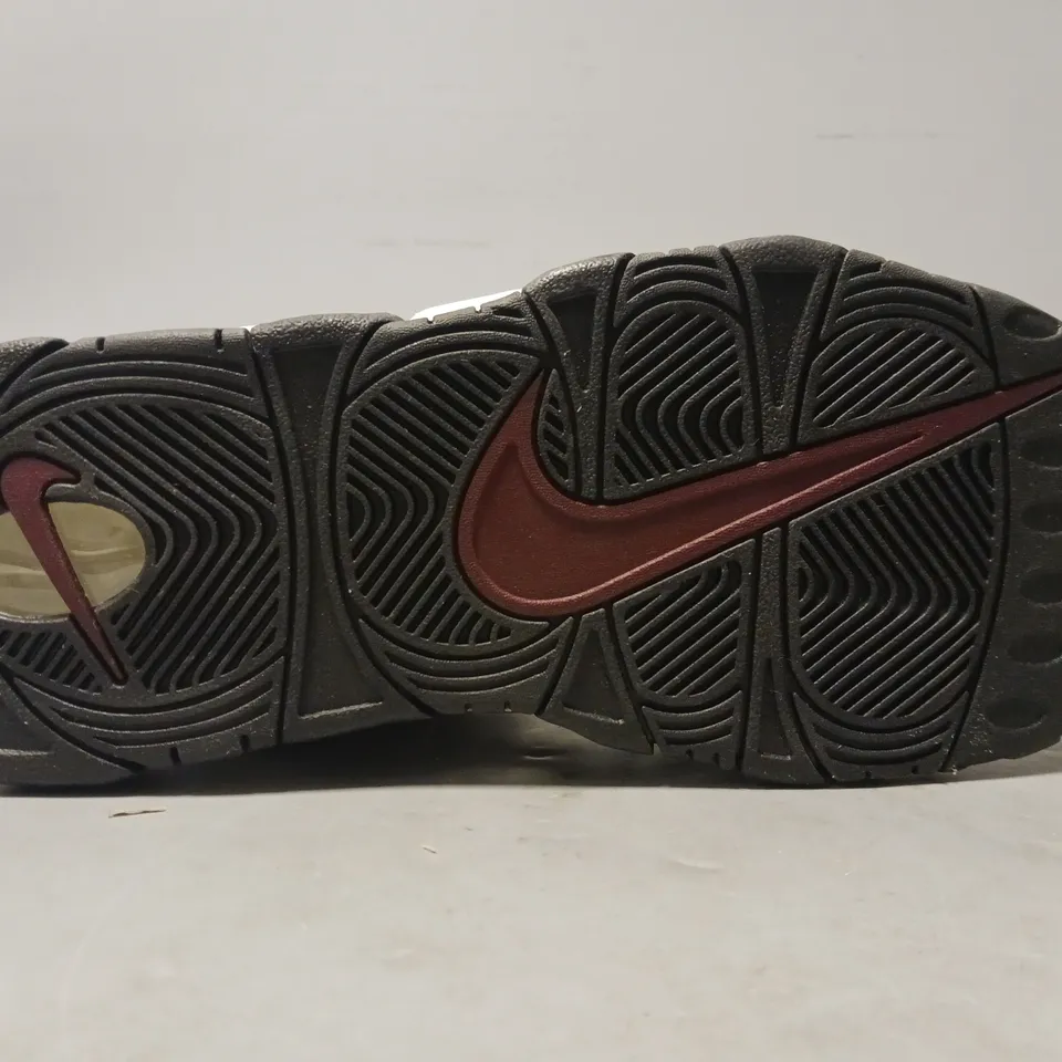 PAIR OF NIKE AIR SHOES IN WHITE/RED UK SIZE 7.5