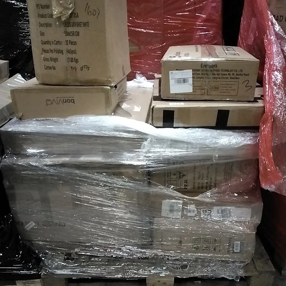 PALLET OF HOUSEHOLD ITEMS TO INCLUDE DOG GRASS PAD WITH TRAY, CHAIR, VIBRATION PLATE EXERCISE MACHINE AND OTHER ASSORTED ITEMS...