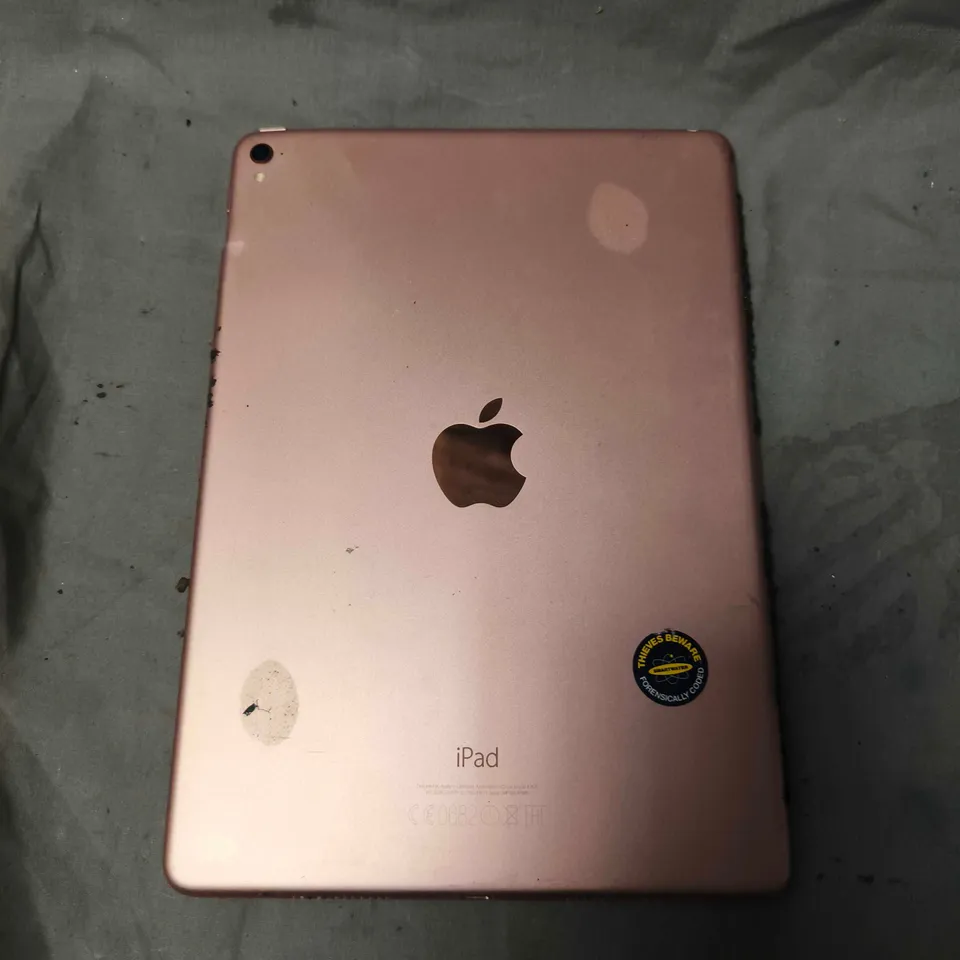 APPLE IPAD TABLET - A1673