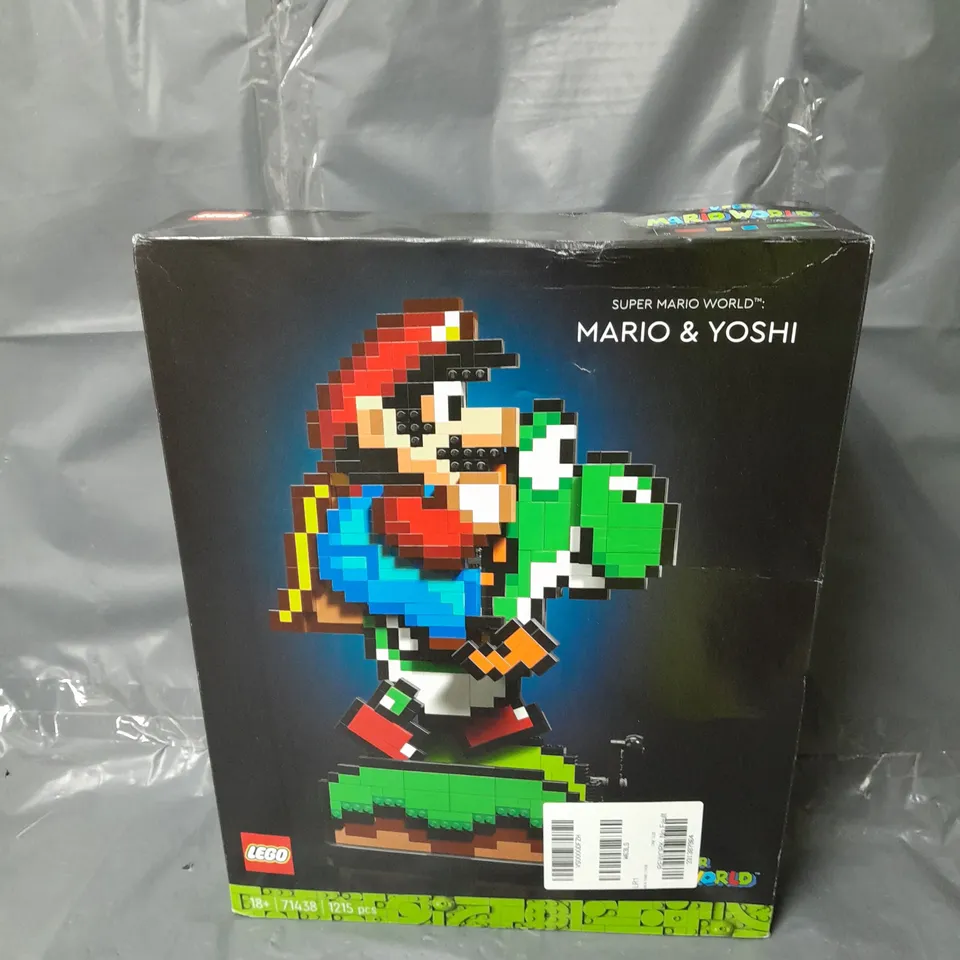 BOXED LEGO SUPER MARIO WORLD MARIO & YOSHI - 71438