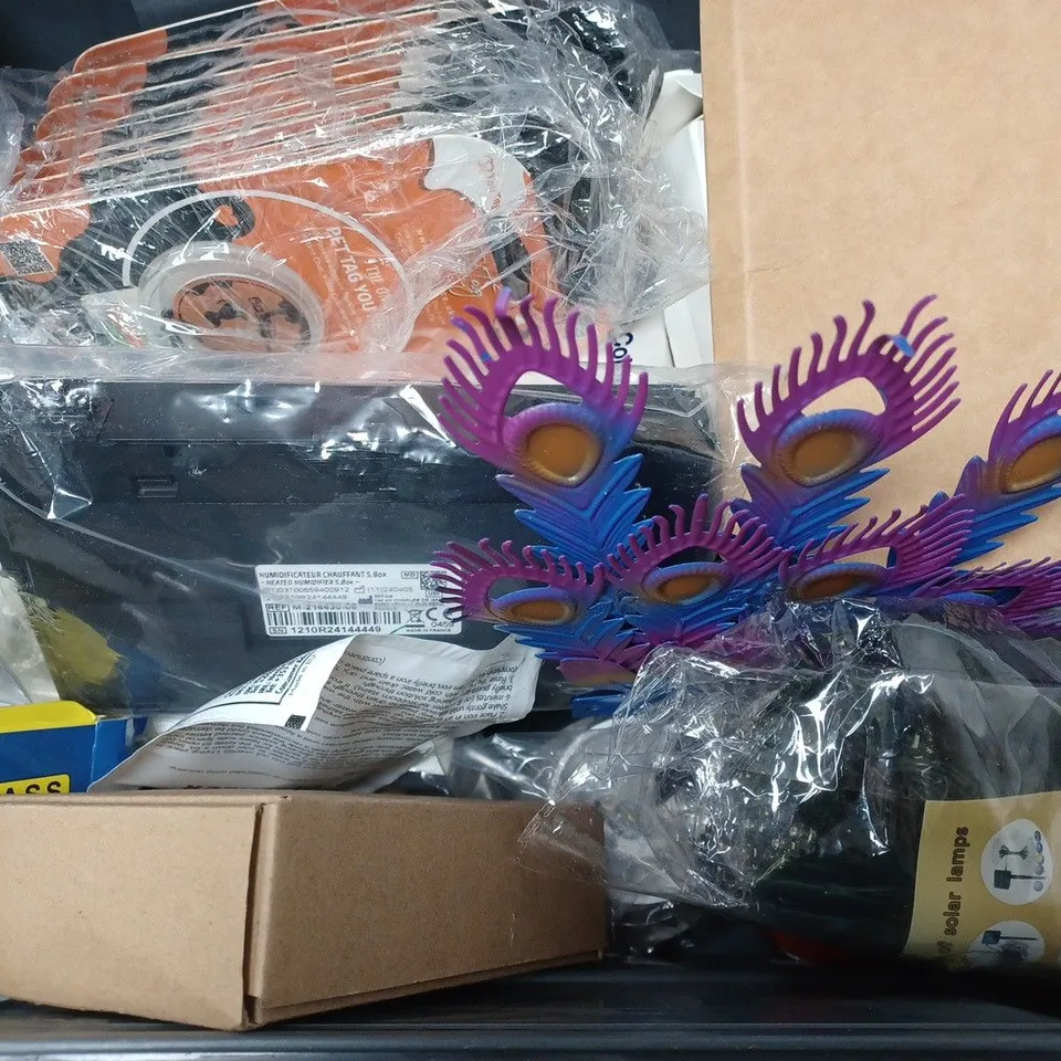 BOX OF APPROXIMATELY 12 ASSORTED ITEMS TO INCLUDE - CATS ON CATNIP , PET TAG YOU NEED , COMPASS ETC