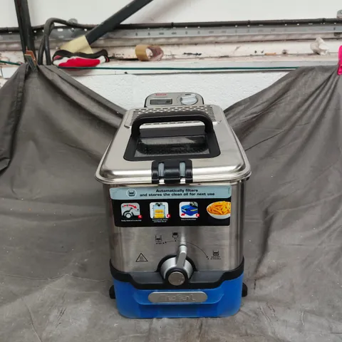 TEFAL OLEOCLEAN PRO DEEP FRYER IN STAINLESS STEEL (NOT IN ORIGINAL PACKAGING)