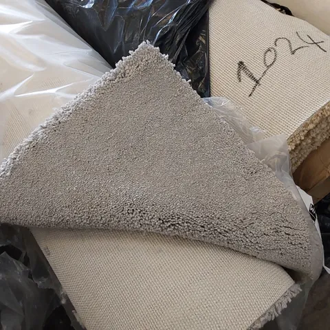 ROLL OF QUALITY ULTIMATE EXPRESSIONS HIGHLIFE CARPET // SIZE: APPROX 5 X 3.2m