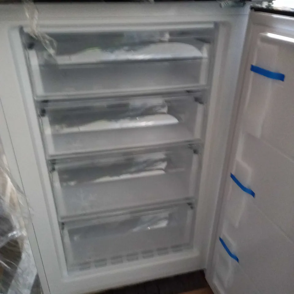 HOOVER FRIDGE FREEZER