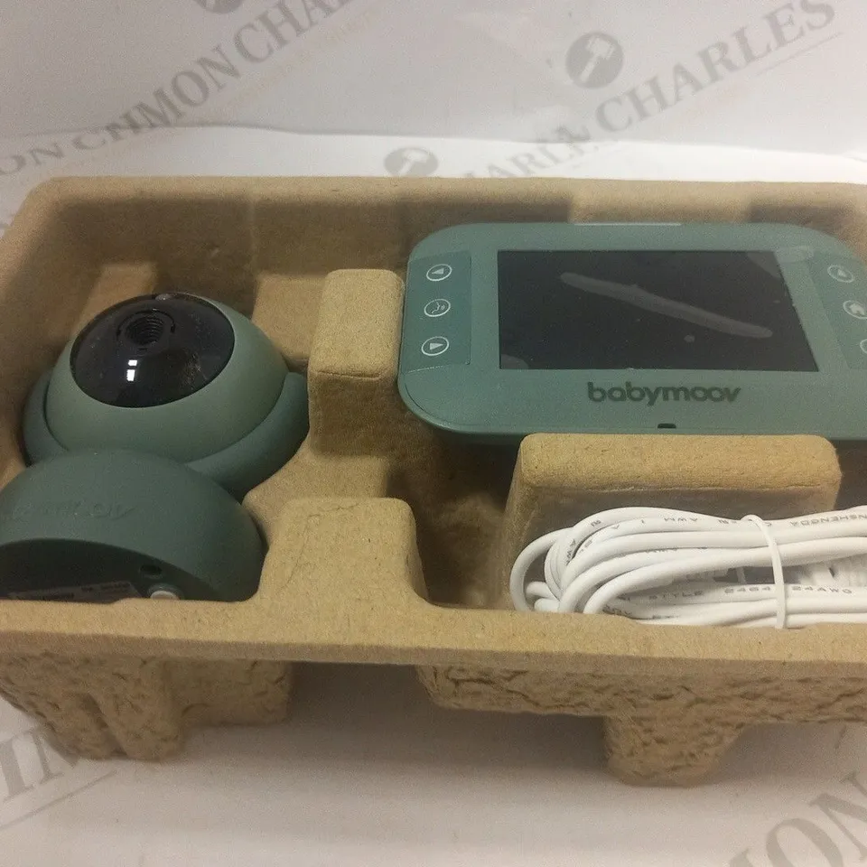 BOXED BABYMOOV YOO MASTER MOTORISED CAMERA