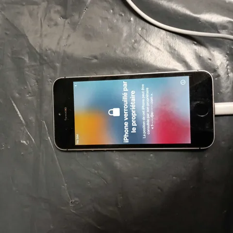 APPLE IPHONE SE A1723