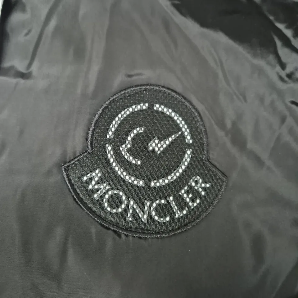 MONCLER BLACK PADDED JACKET WITH HOOD – PATCH LOGO SIZE XL 