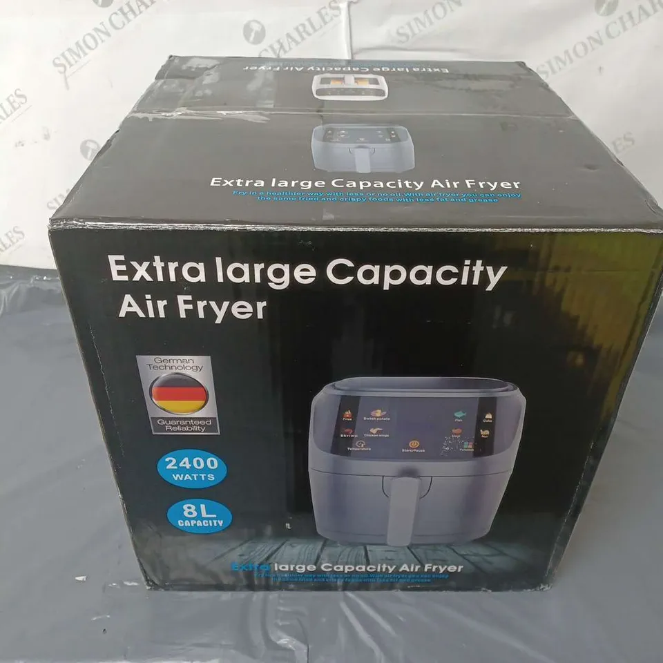 BOXED EXTRA LARGE CAPACITY AIR FRYER IN WHITE